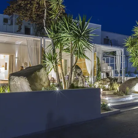 Sea Nymphs Gasthuis Agia Anna (Naxos)